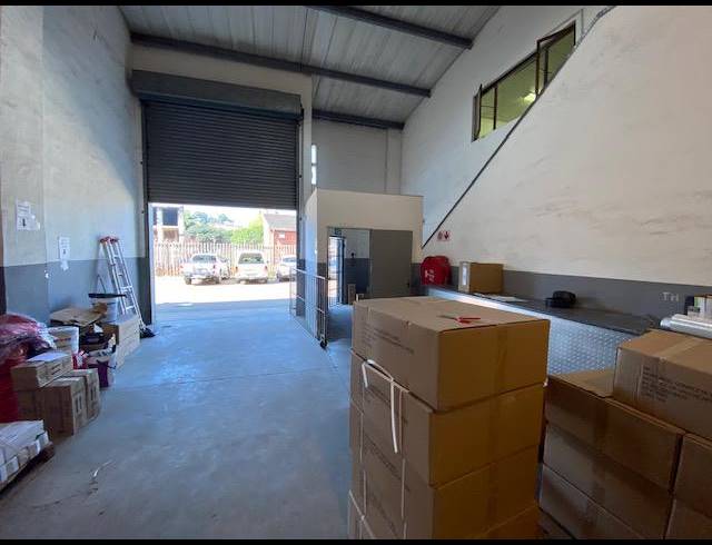 241M² WAREHOUSE TO LET IN SPRINGFIELD
